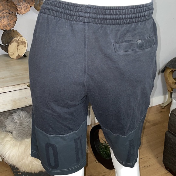 Authentic Air Jordan Shorts - Picture 4 of 7